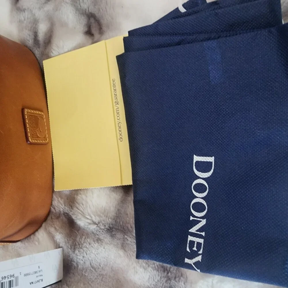 Dooney Large Holly Bag - Picture 6 of 9